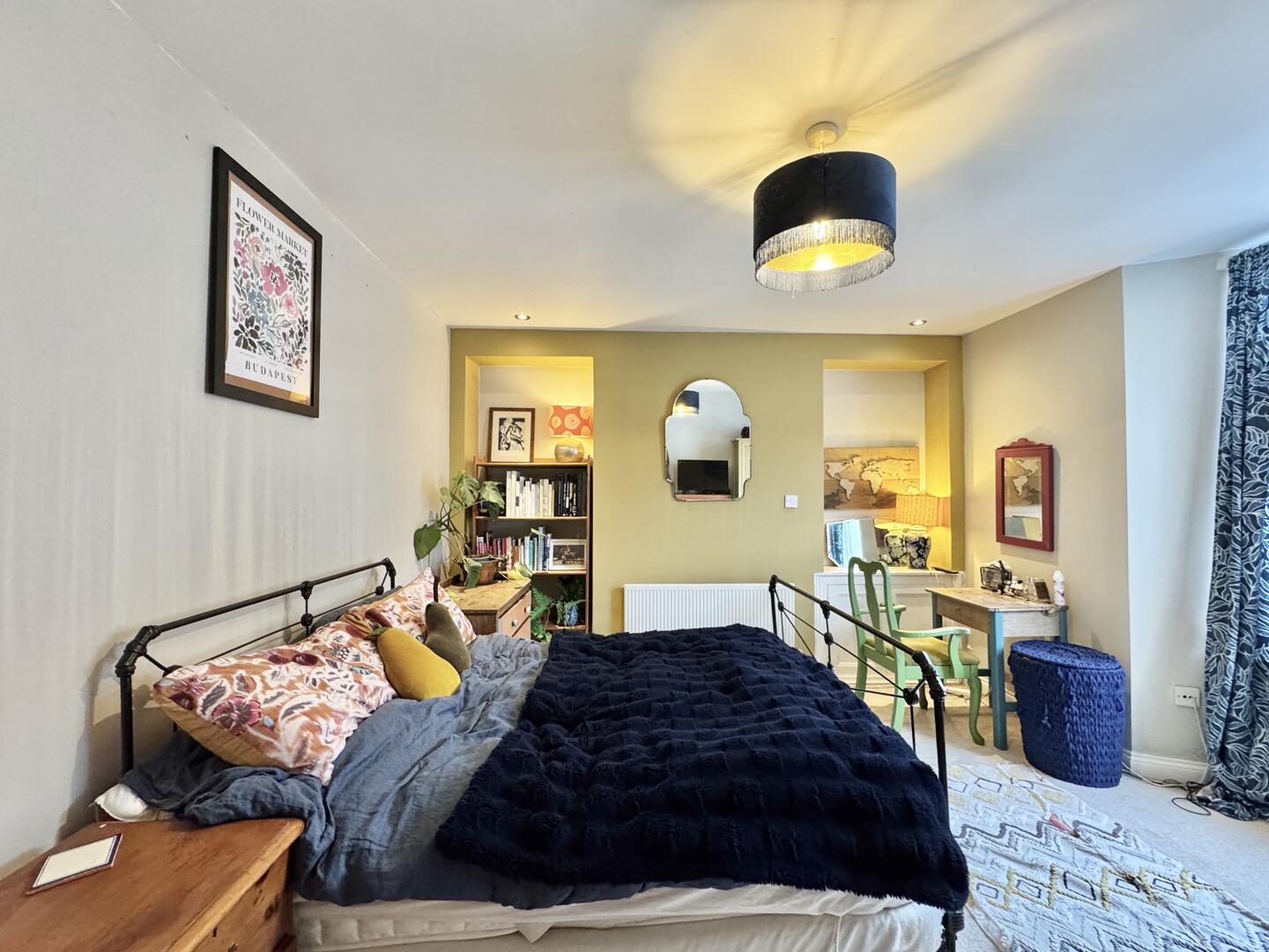 1 bed property in John Street, Truro